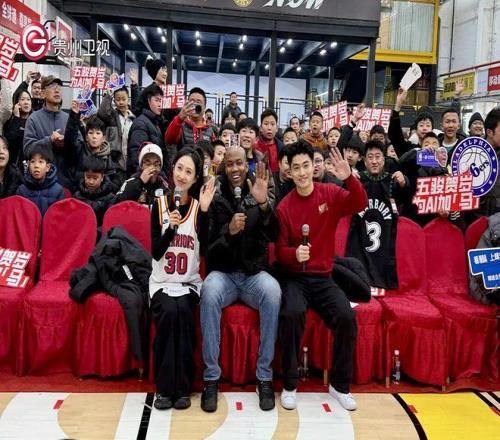 青岛西海岸,在中超击败,武汉三镇,OD,SPORTS